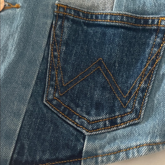 Wrangler With Love Lainey Wilson denim patchwork festival  vest Size XS EUC - Picture 5 of 7